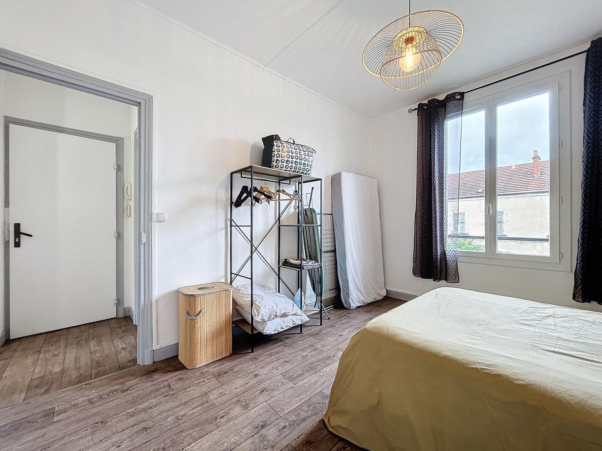 Apartamento Le 4-F2 Centre Historique Montluçon Exterior foto